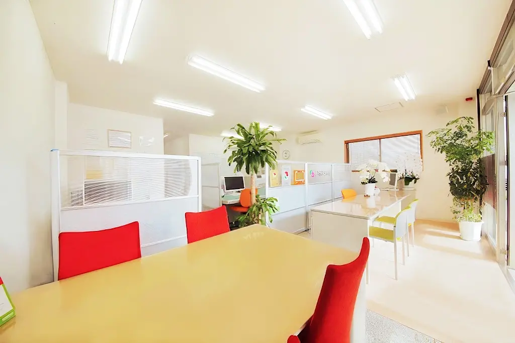 不動産トラスト オフィスの様子